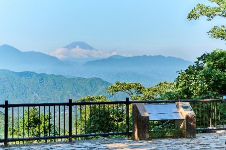 Tama-tour